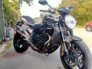 MV Agusta Brutale 920