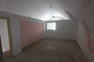 Appartamento 160 mq p. strada e 1 piano, 2 livelli