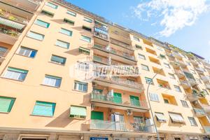 QUADRILOCALE CON BALCONI A REDDITO