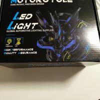 Faretti supplementari universali per moto