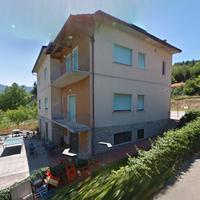 Compendio immobiliare 5 unità abitative e fondi