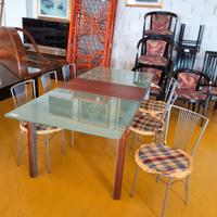 TAVOLO ALLUNGABILE MARRONE VETRO +6 SEDIE (1DIF) 