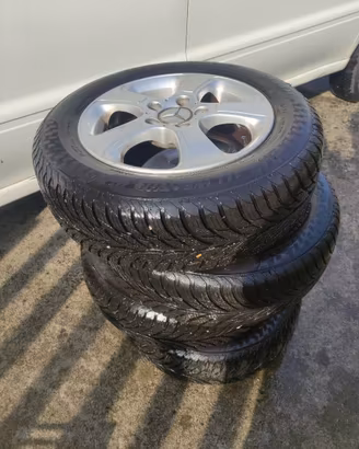 4 CERCHI  LEGA PNEUMATICI 185/65 R15 88T m+S