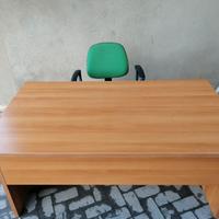 Scrivania ufficio