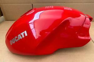 Serbatoio Rosso In Plastica Per Monster 620