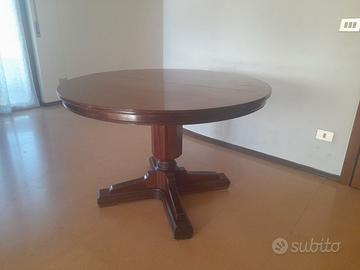 Tavolo tondo in legno
