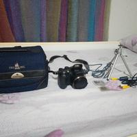 Fujifilm FinePix S7000.