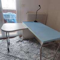 scrivania per cameretta con tappeto 
