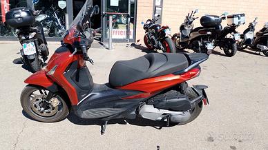 Piaggio Beverly 400 sport