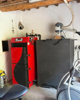 Caldaia Legna/pellet/nocciolino