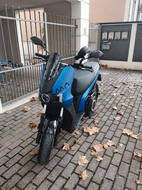 SCOOTER ELETTRICO SEAT MO 125