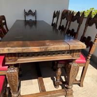 Tavolo con sedie stile spagnolo