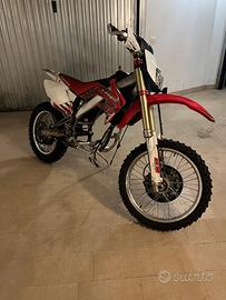 Hm cre 125 six competition