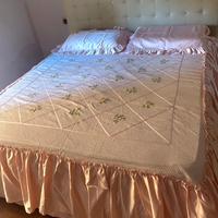 Coperta con vola ‘ in raso