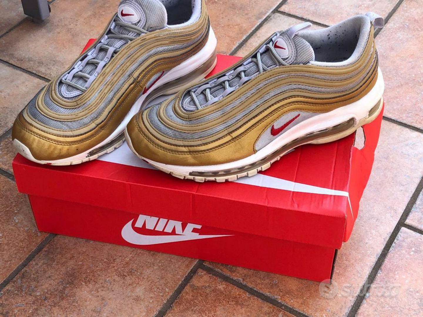 Scarpe Nike Air Max GOLD Abbigliamento e Accessori In vendita a