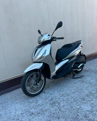 Piaggio Beverly 300