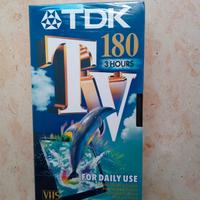 Videocassetta vergine 3 ore , sigillata. Marca TDK