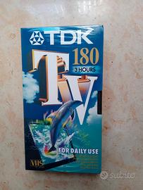 Videocassetta vergine 3 ore , sigillata. Marca TDK