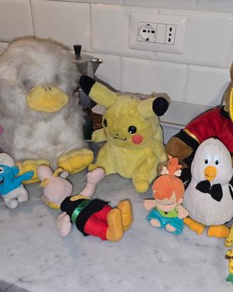 Lotto Peluche vari (Pikachu, Asterix, Flinstones)