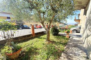 4 LOCALI A MONTALE