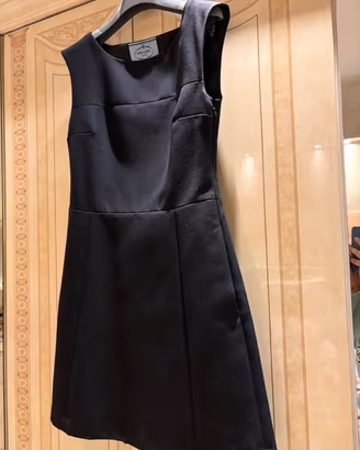 Vestitino nero Prada