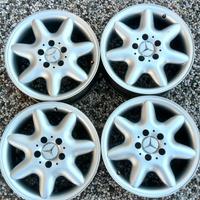 Cerchi in lega Mercedes da 16"