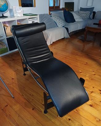 Chaise Longue modello tipo LC4 Cassina