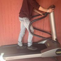 Tapis roulant professionale TECNOGYM