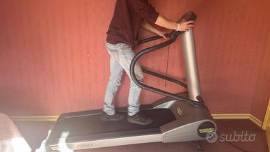 Tapis roulant professionale TECNOGYM