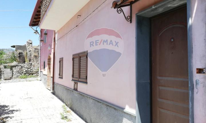 Casa Indipendente - Gaggi