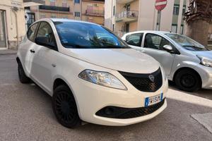 Lancia y 1.2 elefantino