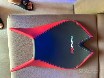 Sella Aprilia Tuono V4