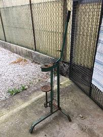 tappatrice tappi corona