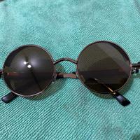 Occhiale da sole tondo tipo Morpheus stile Matrix