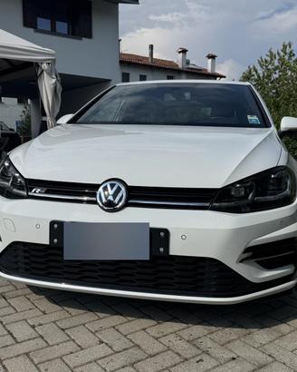 Volkswagen Golf 7 restyling R-Line