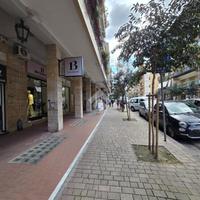 NEGOZIO A NAPOLI