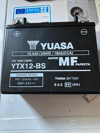 batteria yuasa per moto