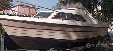Barca cabinata