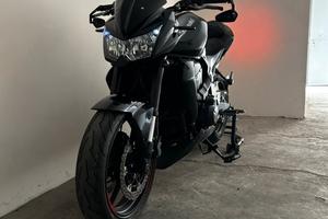 Kawasaki z750 total black