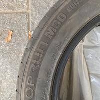 Coppia pneumatici auto