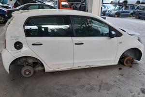 VW UP! 2015 SOLO PER RICAMBI