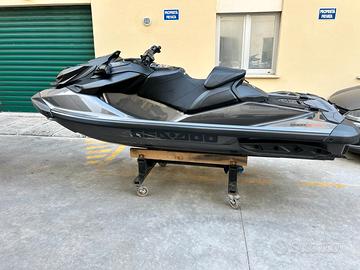 Moto d'acqua seadoo rxp-x 300 2023