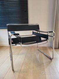 WASSILY B3 in cuoio nero by KNOLL Studio