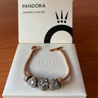 Bracciale pandora con care kit