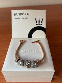 Bracciale pandora con care kit