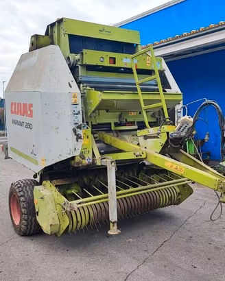 Rotopressa Claas Variant 280