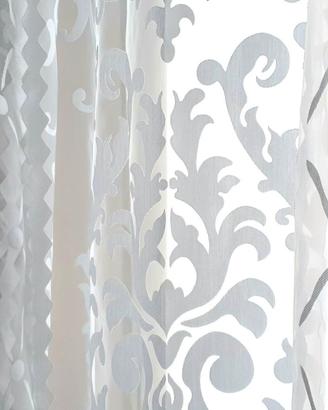 tende organza con disegni floreali