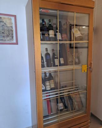vetrina frigo per bottiglie