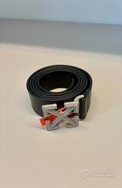 OFF-WHITE cintura nera; mai indossata; prezzo top