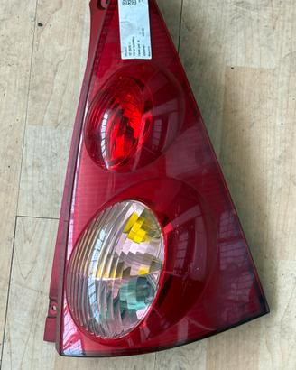 Fanale Posteriore Destro Originale Pegeout 107 /C1